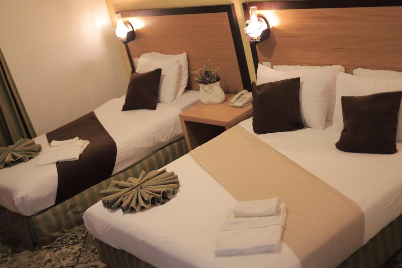 שכם Al Yasmeen Hotel מראה חיצוני תמונה